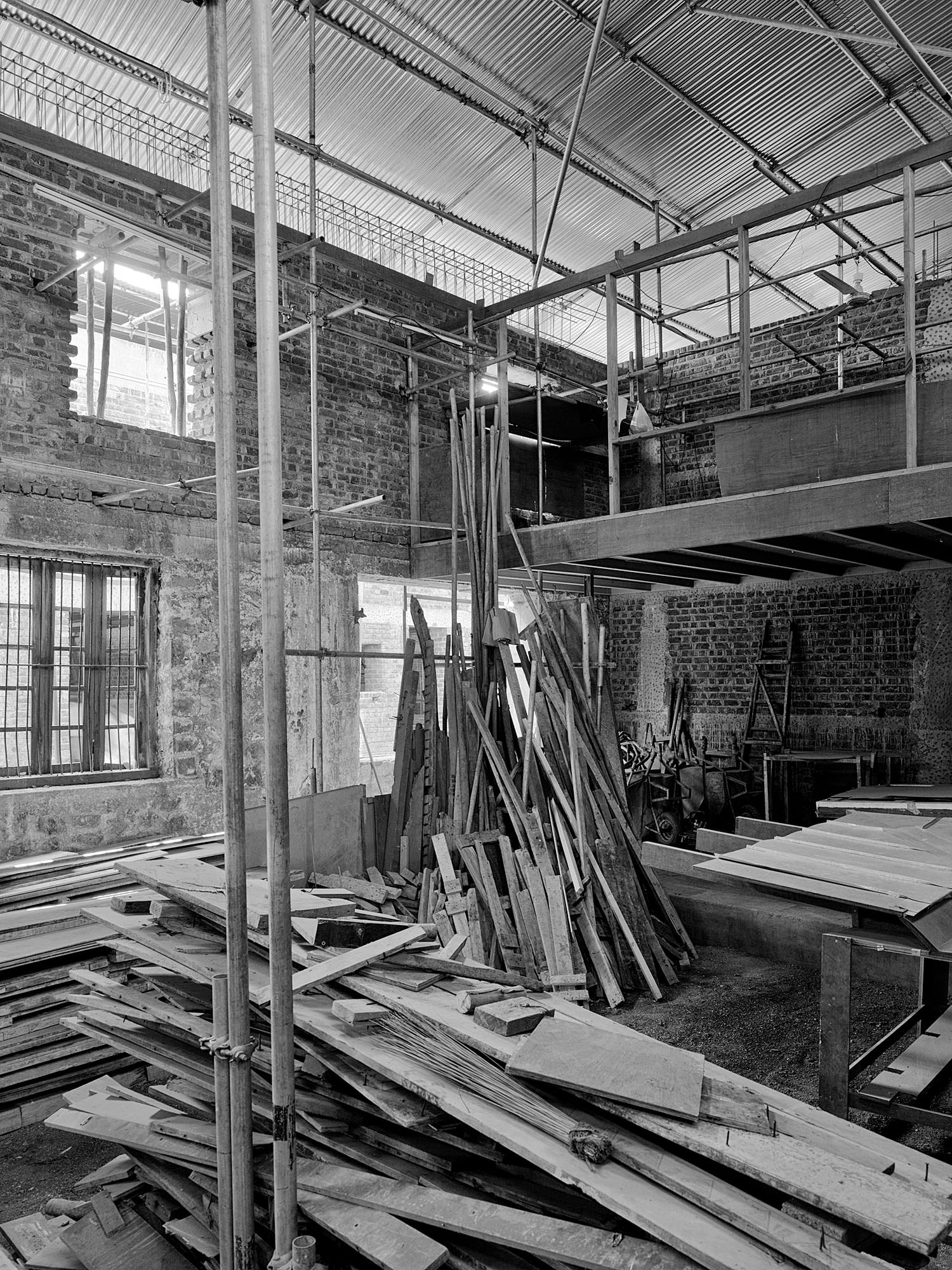 AHPm E14490 AL042249