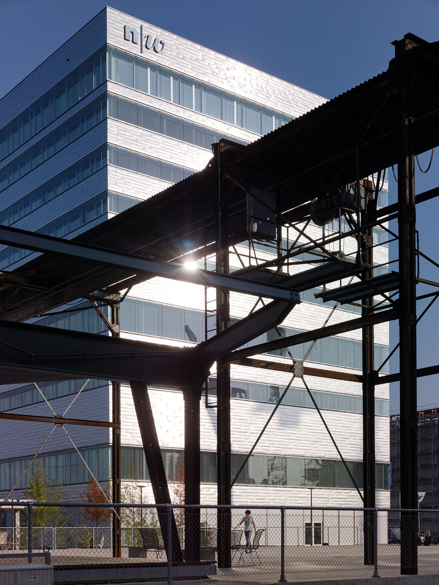 AHPm E14526 AL047007