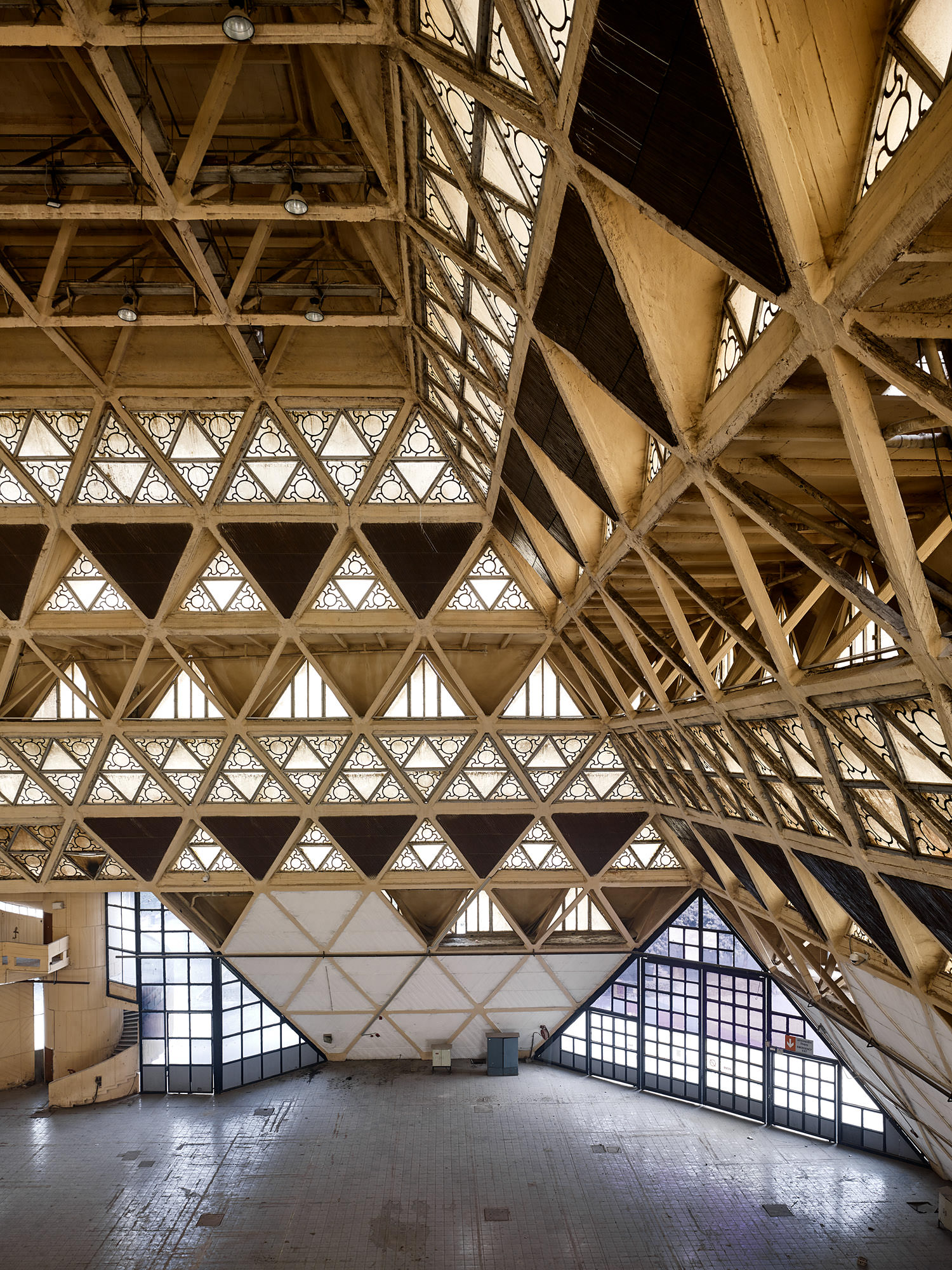 AHPm MRAJ HoN 026002